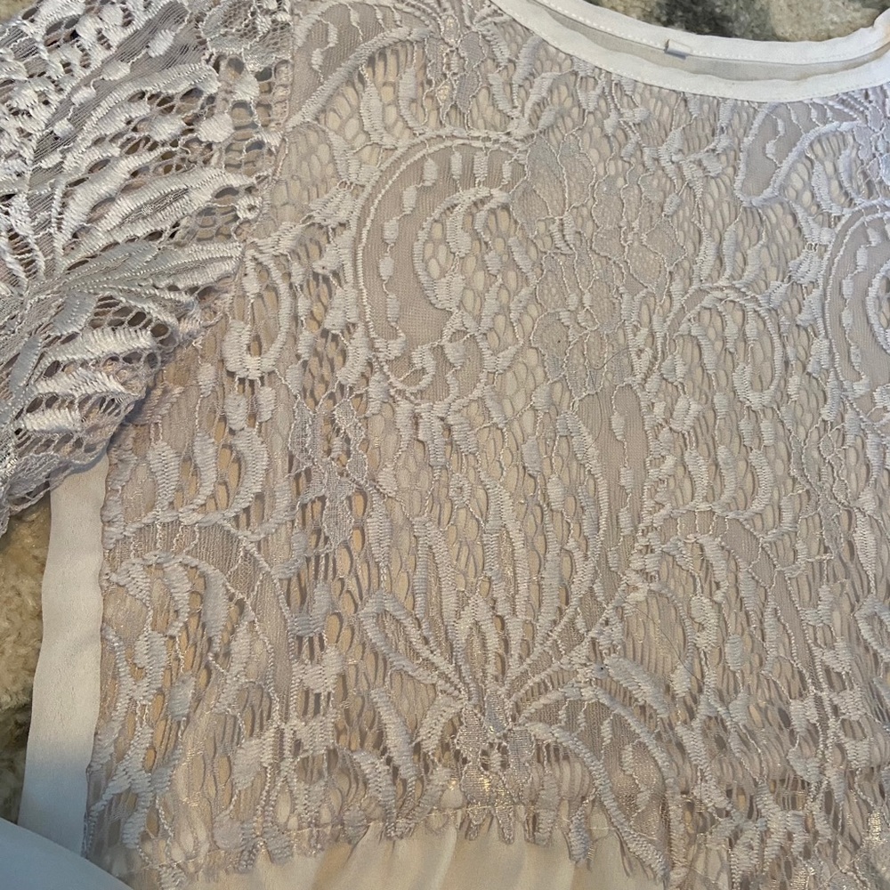 Amazon Blouse - Picture 2 of 2